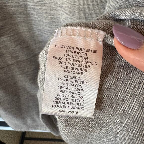 Y2K Scene Faux Fur Hood Sleeveless Top 2011 Gyaru Poncho Rave Alt Medium - Picture 8 of 8